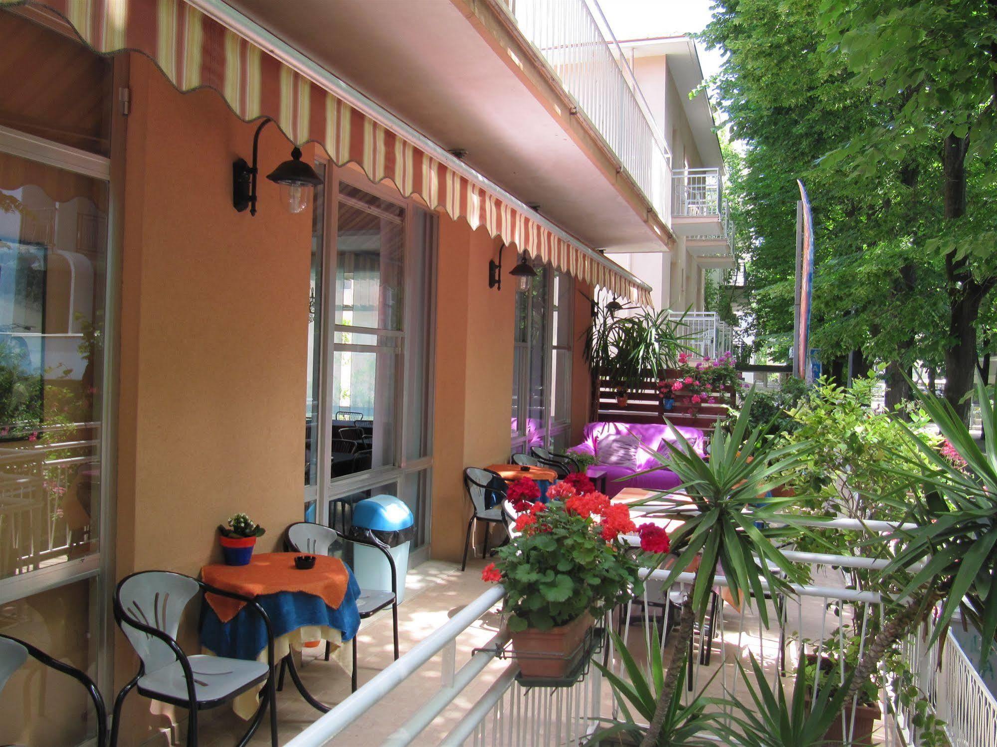 Hotel Villa Elia Rimini Exterior photo